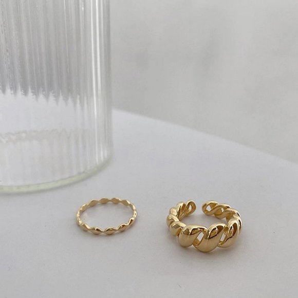 *NEW Gold Braided Croissant Adjustable Ring - Picture 6 of 7